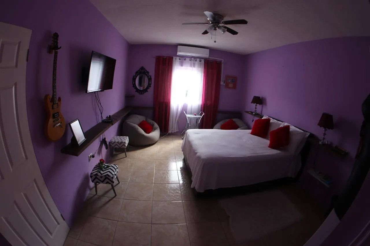 Apartamento Celebrity Yoga & Healing Retreat Ocho Ríos