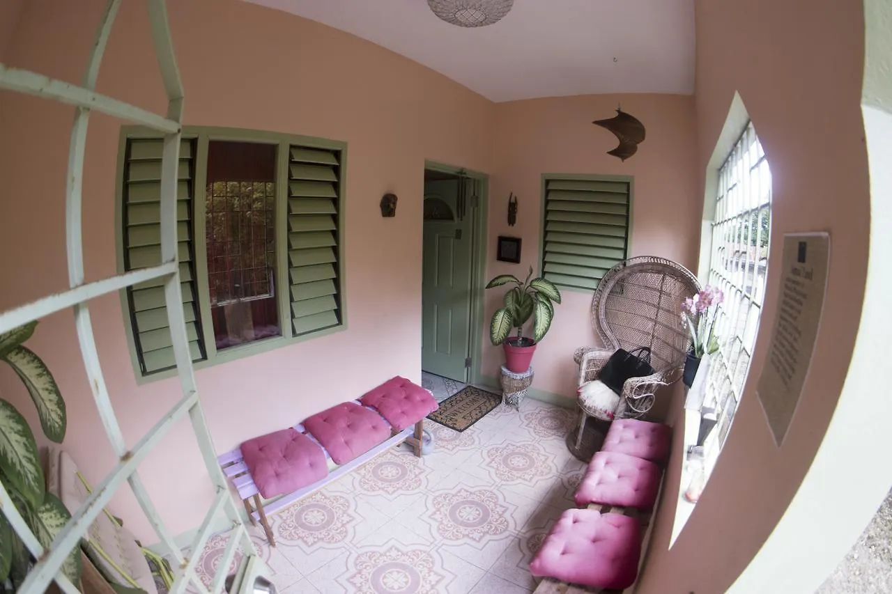 Apartamento Celebrity Yoga & Healing Retreat Ocho Ríos
